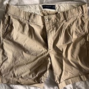 Abercrombie & Fitch Single Pleat Cuffed Hemmed Short - Sz 34 Tan